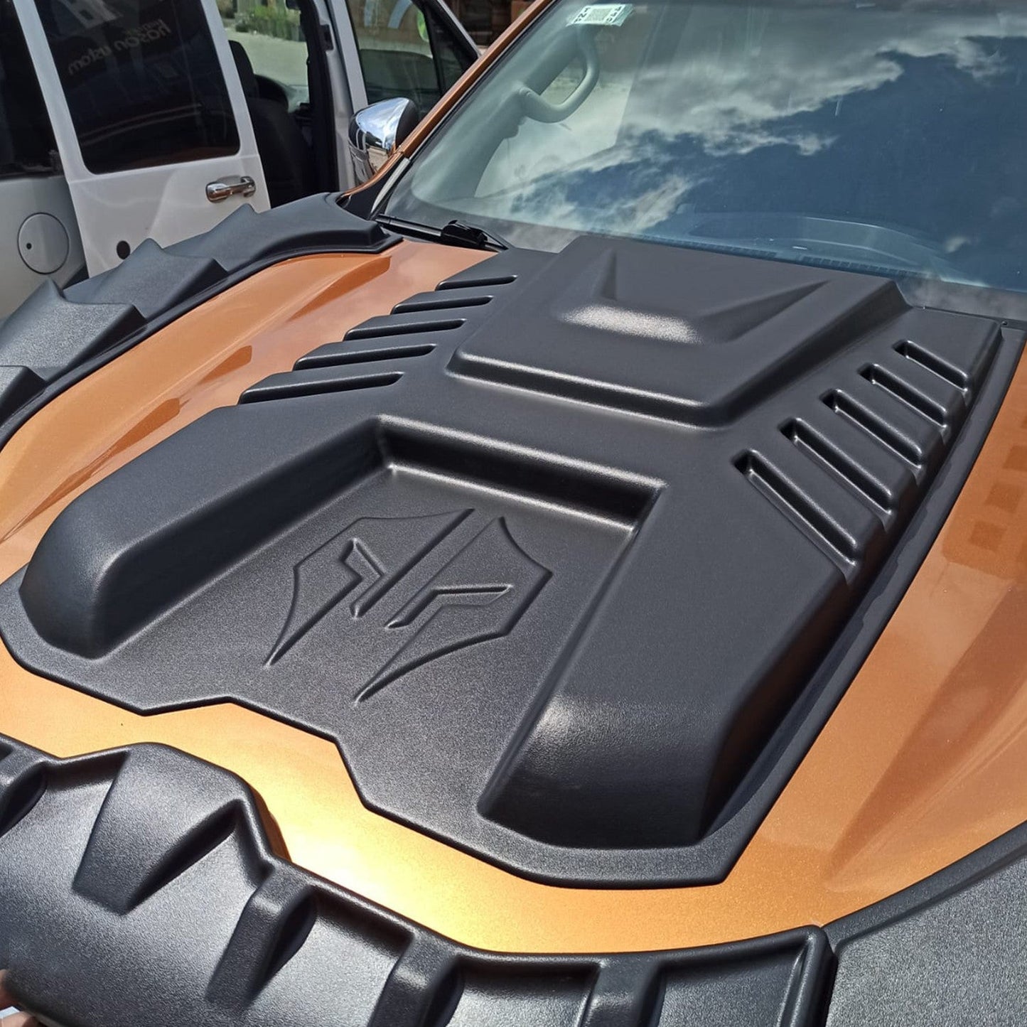 Nissan Navara 2016 - 2021 Bonnet Scoop