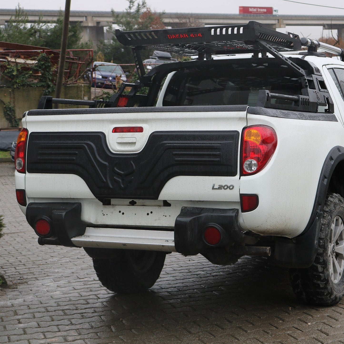 Mitsubishi L200 2007 - 2015 Boot Lid Fender Flares