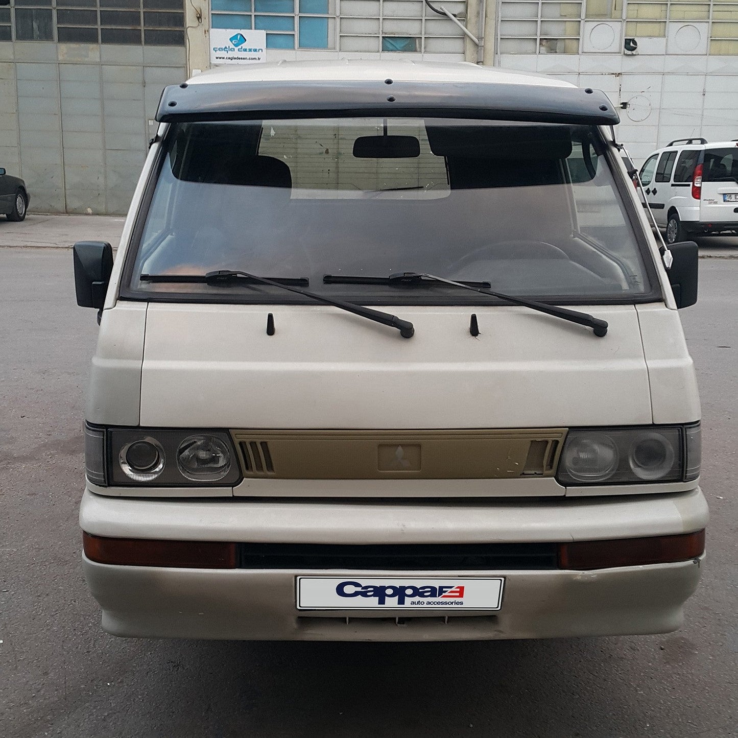Mitsubishi L300 1990 - 2000 Sunvisor Sun Visor Wind Deflector