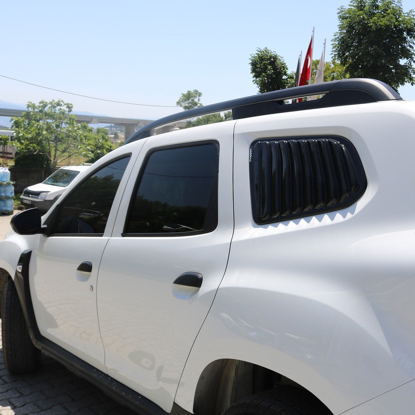 Dacia Duster 2018 - 2024 Quarter Window 2pcs