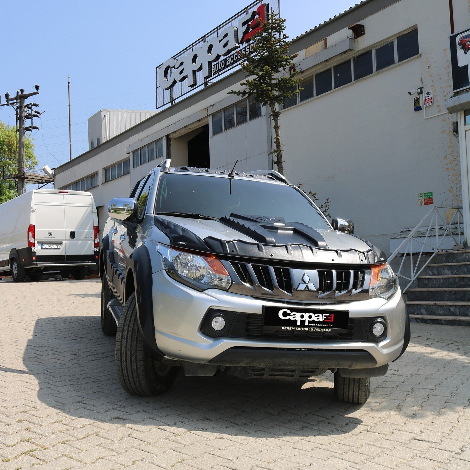Mitsubishi L200 2015 - 2019 Bonnet Scoop