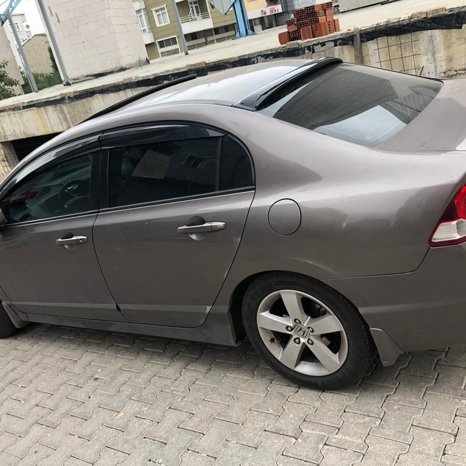 Honda Civic 2006 - 2012 Rear Window Spoiler