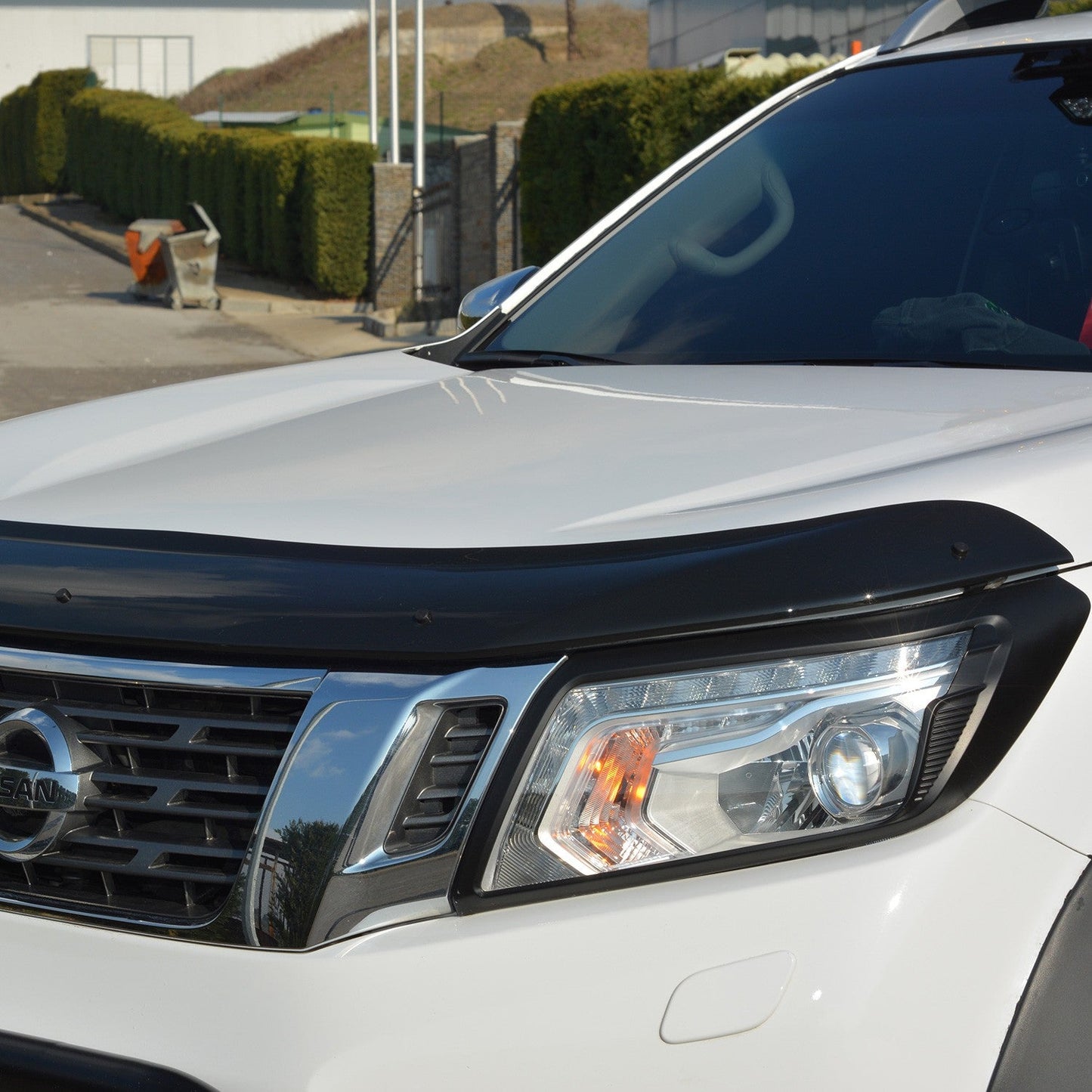 Nissan Navara 2016 - 2021 Bonnet Deflector 4mm