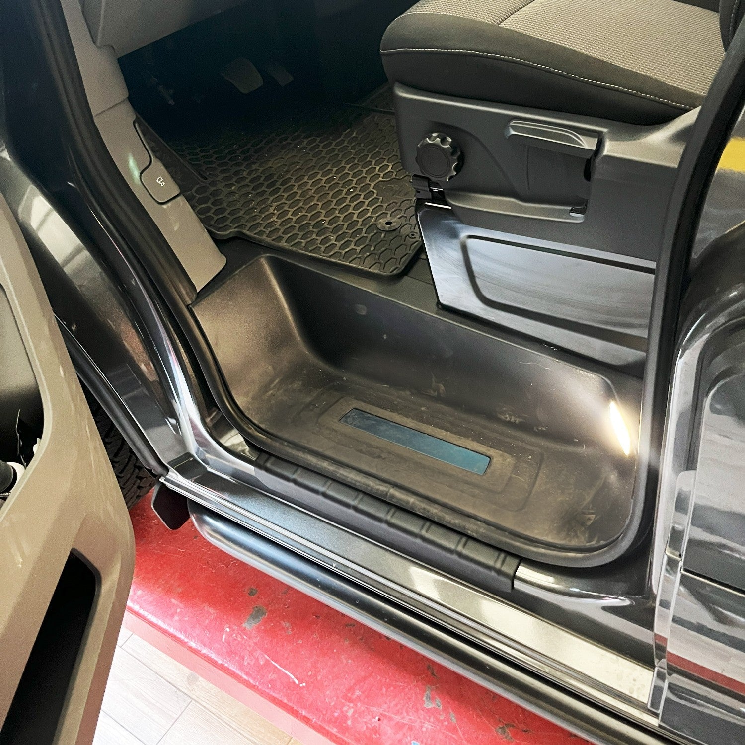 Volkswagen Transporter T7 2022 Onwards Door Sill Protector 2pcs