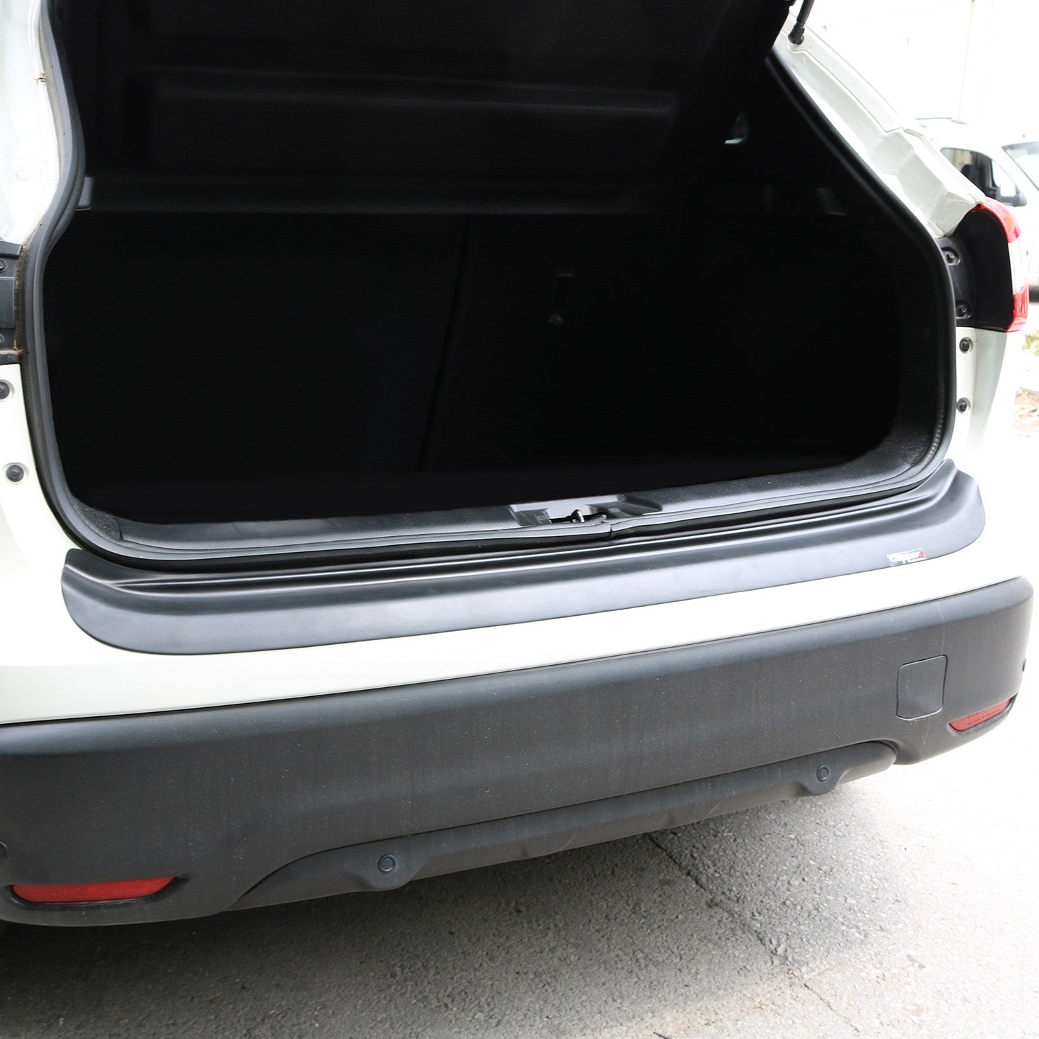 Nissan Qashqai 2014 - 2016 Rear Bumper Sill Protector Matt
