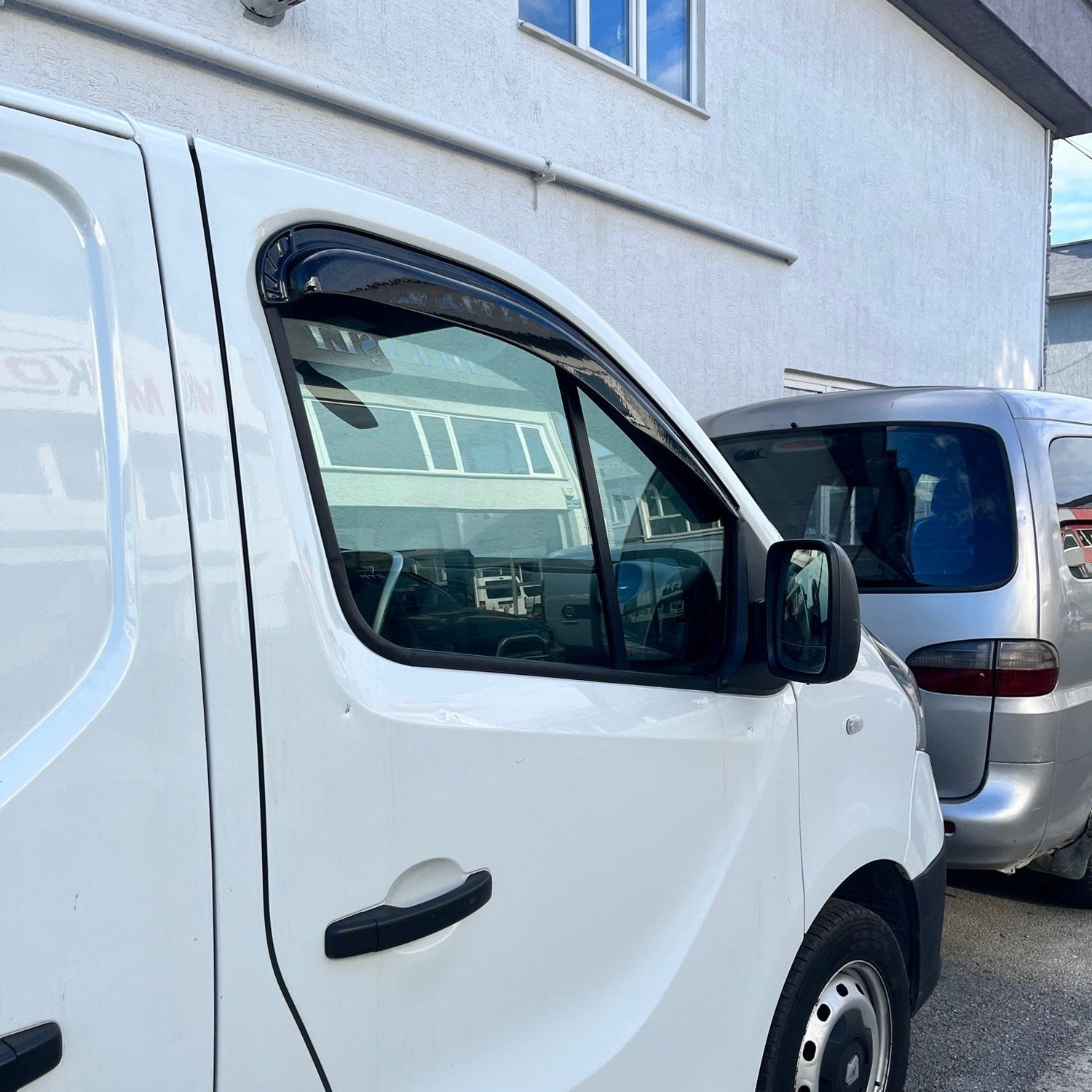 Renault Trafic 2014 - 2019 Window Wind Deflectors 2pcs